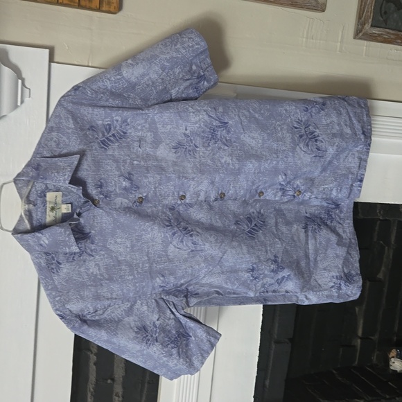 Island Shores Other - Island Shores tropical short sleeve shirt